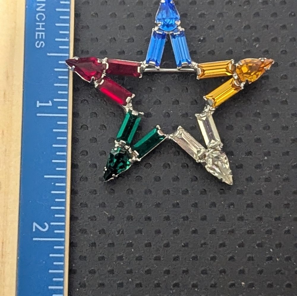 Multicolor Star Brooch - Picture 2 of 4